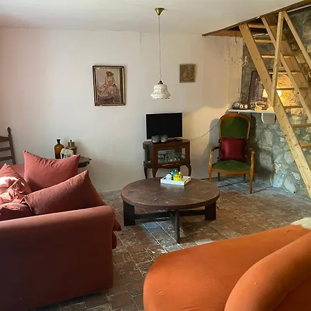Holiday home Maison L'atelier